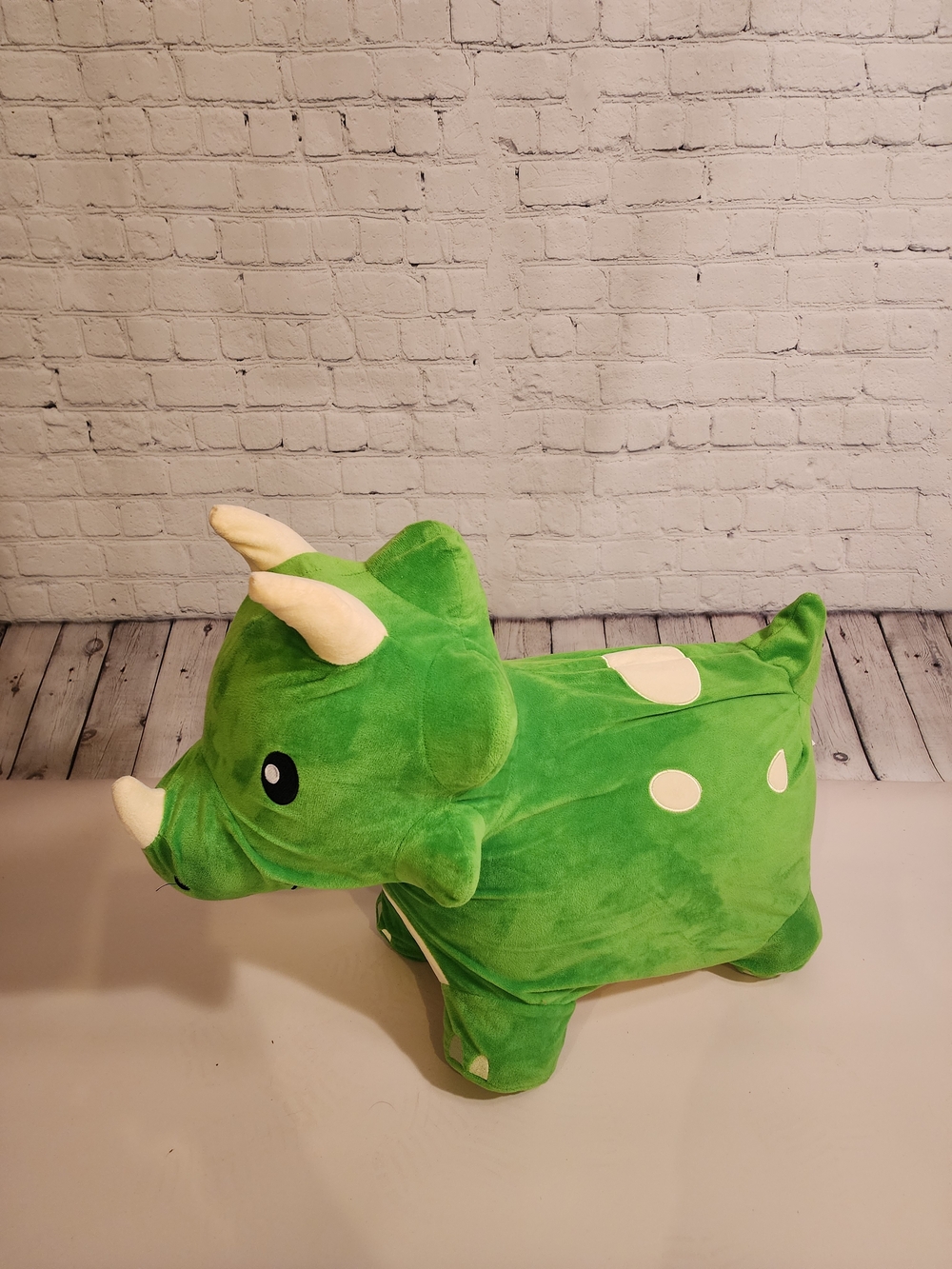 Bouncy Pals IPlay ILearn Green & White Triceratops 18M+ Ride On Dinosaur Hopper